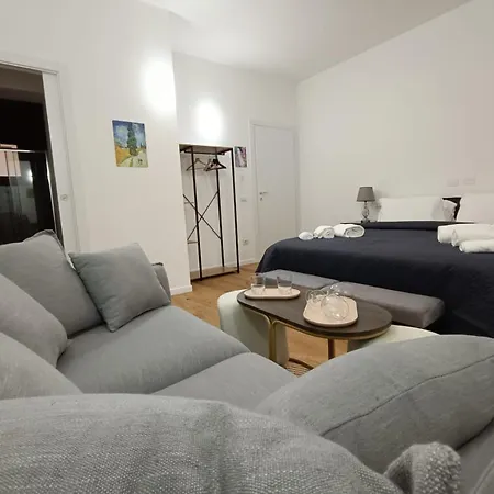 Festina Lente 2 Bed & Breakfast